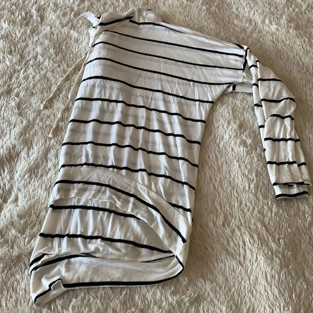 Hoodie Tee - Picture 12 of 16